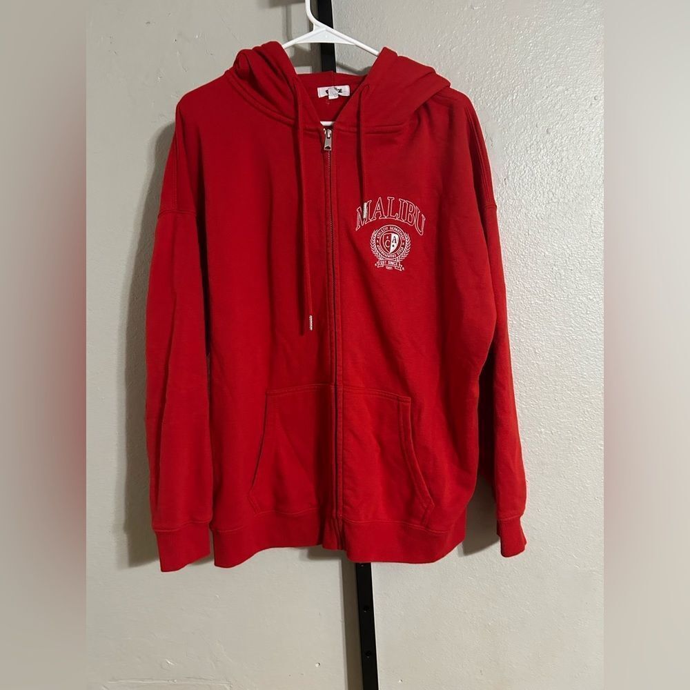 Garage Women’s Red Zip-Up Hoodie with 'Malibu' Crest Med